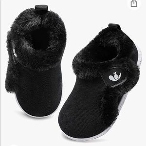 Infant shoes-faux fur lined